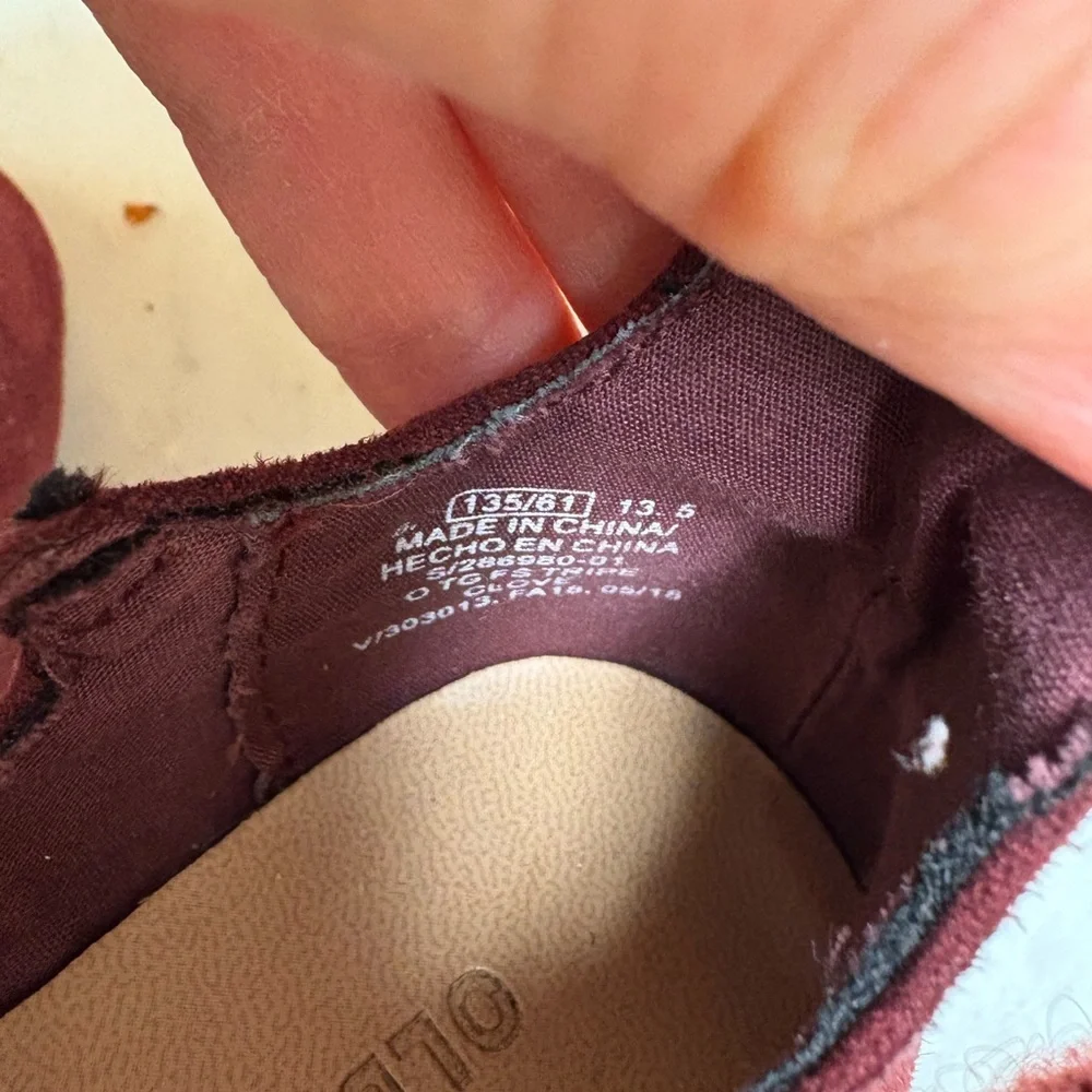 Old Navy Burgundy Mary Jane Dress Shoes for Kids